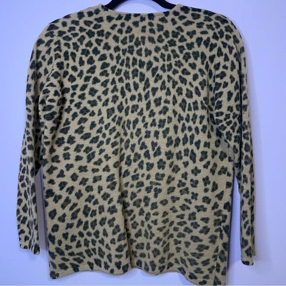 Valerie Stevens 100% Merino Wool Sweater Leopard Print Crew 3/4 Sleeve Medium - Picture 6 of 10